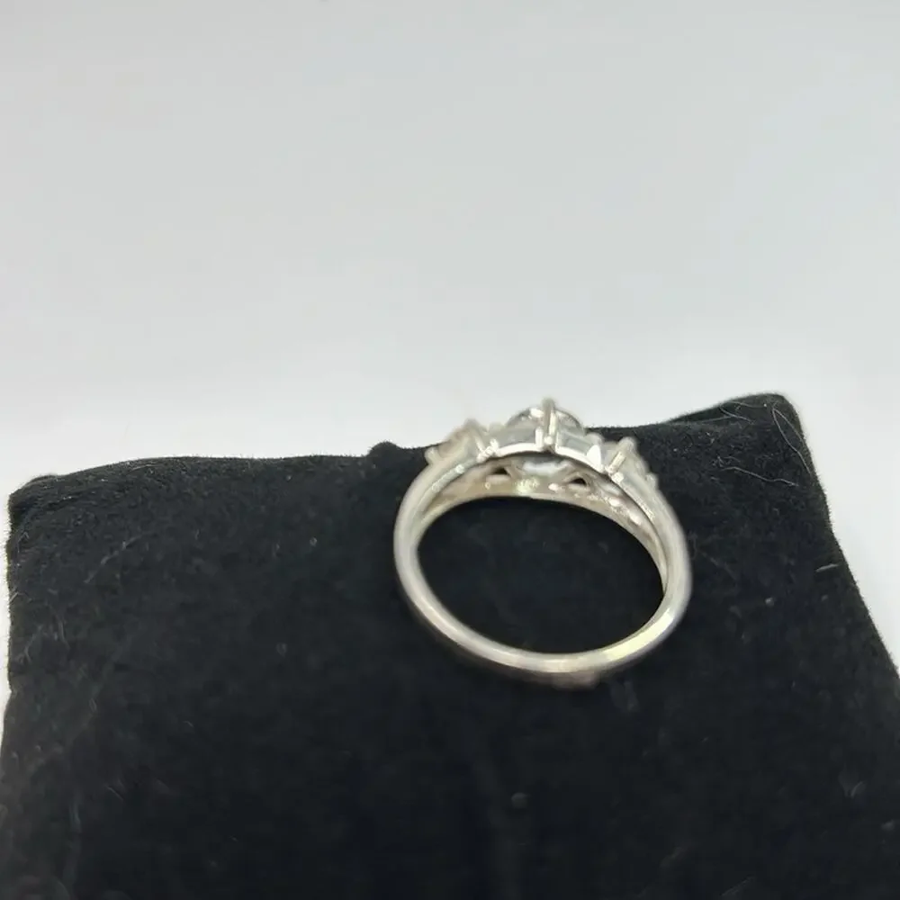 Vintage 925 3 Clear Stone Women's Ring Size 9